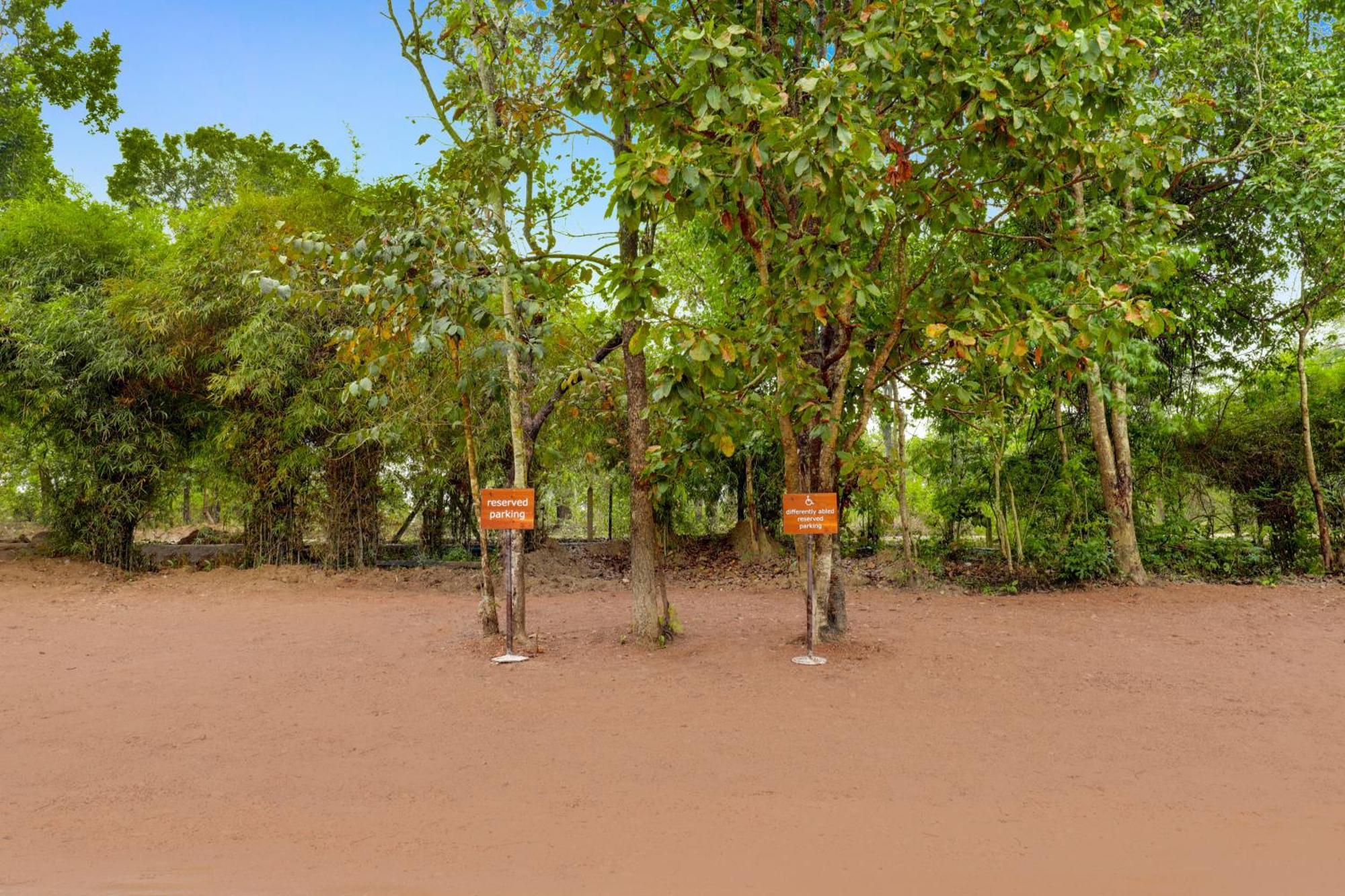 Lemon Tree Wildlife Resort, Kānha Esterno foto